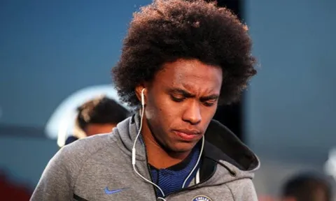 Willian gây áp lực Chelsea để đòi hợp đồng mới?