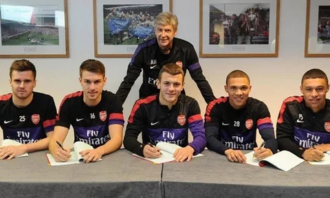 Góc Arsenal: Khi người Anh dần đánh mất vị thế