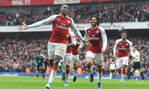 Góc Arsenal: Khi Wenger tìm đường về bản ngã…