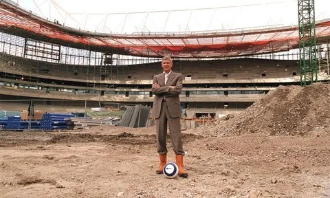 Sắp rời Arsenal, HLV Wenger bất ngờ đưa ra sáng kiến "sốc"