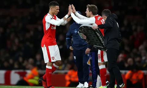 Wenger và câu hỏi 3-4-2-1 (Phần 2): Tàn nhẫn hơn một chút