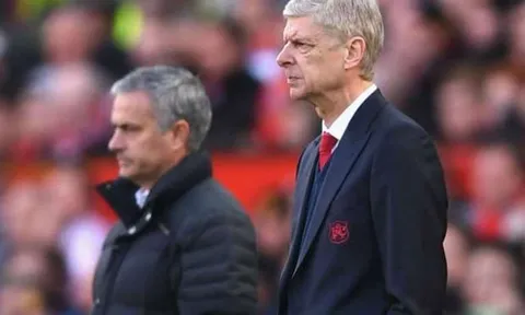 Wenger xuống nước, bị Mourinho "giễu nhại"