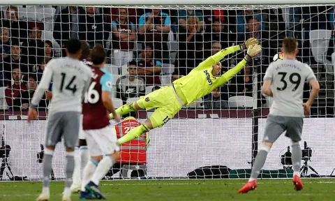 West Ham 0-0 Man Utd: Bước chạy đà không hoàn hảo