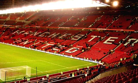White Hart Lane được nâng cấp nhưng sức chứa vẫn thua "động Quỷ"