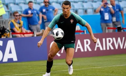 Đồng đội cũ: "Đừng đến nhà Ronaldo!"