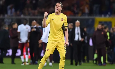 Wojciech Szczesny chơi cực kì chắc chắn tại AS Roma