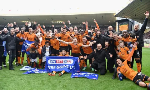 Wolverhampton vô địch, hứa hẹn khuynh đảo Premier League