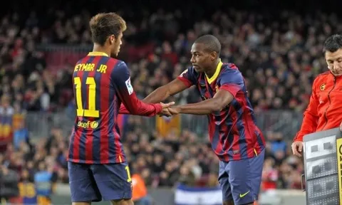 Wolves tiếp tục 'đốt cháy' phiên chợ hè với mục tiêu người cũ Barca