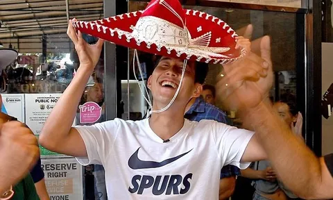 World Cup qua đi, Son Heung-min vẫn nhận được quà từ fan Mexico trên đất Mỹ