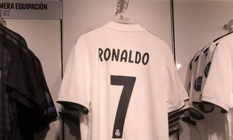XÁC NHẬN: Real ra tay "tiễn" Ronaldo một đoạn tới Juve