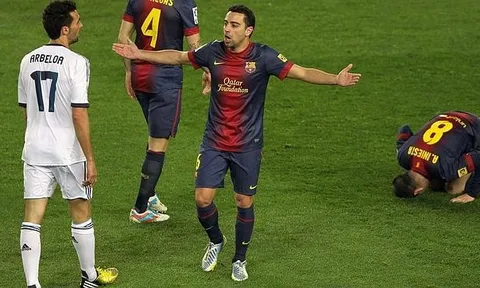 Xavi từng bùng nổ trong các trận El Clasico
