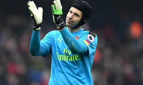 XONG! Rõ vụ Petr Cech về Chelsea thay Courtois