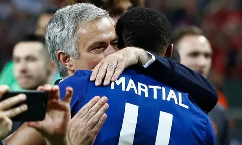 Xong! Mourinho CHỐT tương lai Martial