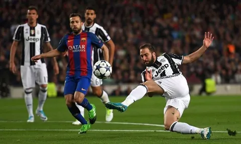 Xuất sắc loại Barcelona, Allegri nói gì?
