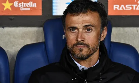 Yêu sách không tưởng, Luis Enrique ngày một xa Arsenal