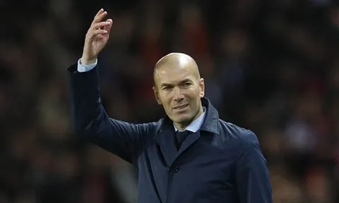 Zidane: Buông tay để làm người chiến thắng vĩ đại nhất ở Real