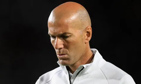 Zidane không bận tâm đến việc Real thua Barcelona