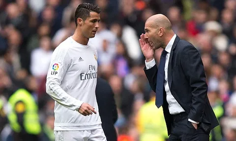 Zidane thừa nhận ghen tỵ với Ronaldo