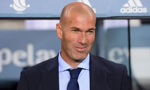 Zidane thấy "khó chịu" vì bị xử ép