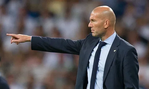 Zinedine Zidane: “Chịu đựng” để thành công