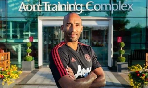 Lí do Man Utd mua Grant: HLV Mourinho tính toán như thần
