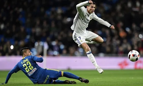 22h15 ngày 21/01, Real Madrid vs Malaga: Kền kền trút giận?