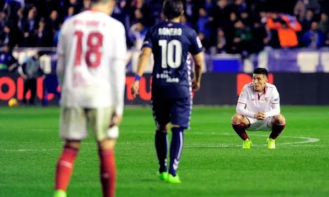 Tự bắn vào chân, Sevilla làm khó mình trong cuộc đua vô địch