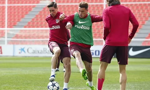 Chùm ảnh: Torres tập luyện ráo riết, hi vọng tái xuất trong trận Leverkusen
