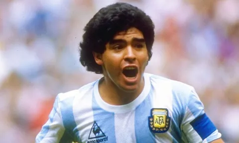 10 bàn thắng khiến NHM mãi nhớ về Maradona
