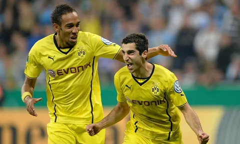 10 bộ đội xuất sắc nhất Bundesliga (Phần 2): Arsenal hưởng lợi từ Dortmund