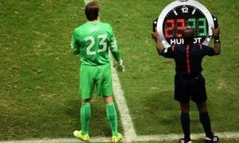 10 tình huống thay người điên rồ nhất lịch sử