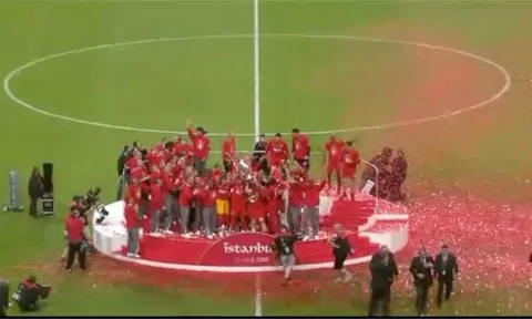 11 danh hiệu Liverpool giành được trong thế kỷ 21