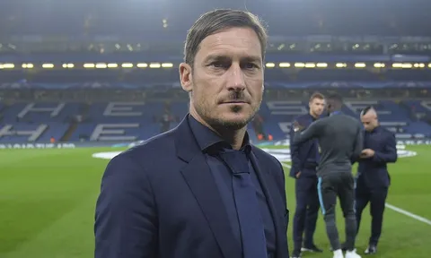 Totti: "Ăn tối với vợ vui hơn ghi bàn"