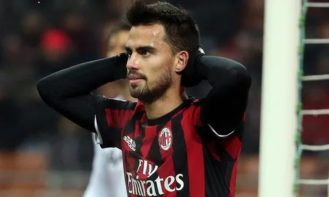 Suso bác bỏ tin đồn rời Milan