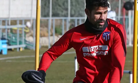 Ăn thẻ đỏ, Diego Costa vẫn tập luyện sung mãn