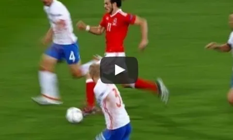 20 pha bứt tốc thần thánh của Gareth Bale