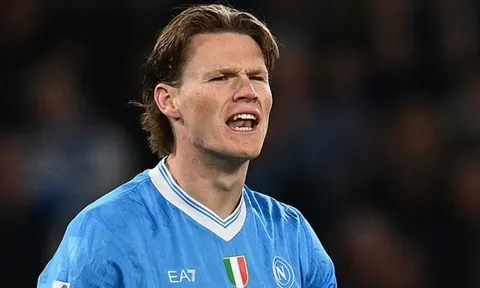 Nainggolan gây sốc khi gọi Scott McTominay là cầu thủ trung bình