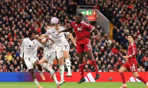 Soi trận Man Utd vs Liverpool: Quyết đấu vì tấm vé Champions League