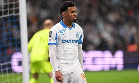 Arteta yêu cầu Nwaneri nhìn gương Saliba tại Marseille