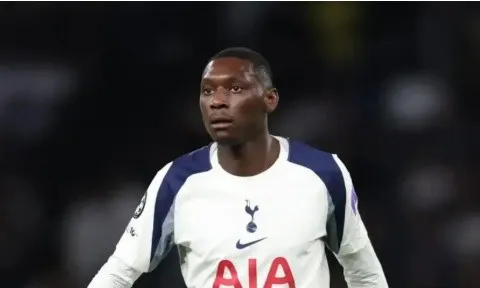 Kolo Muani rời Tottenham, PSG rao bán với giá 40 triệu euro