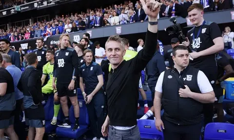 Ipswich thăng hạng, nhưng thử thách lớn nhất là giữ chân Kieran McKenna
