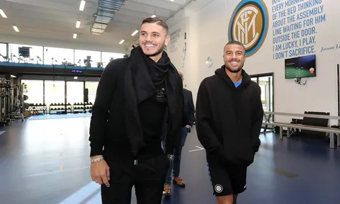 Rafinha vui như mở hội trong ngày ra mắt Inter