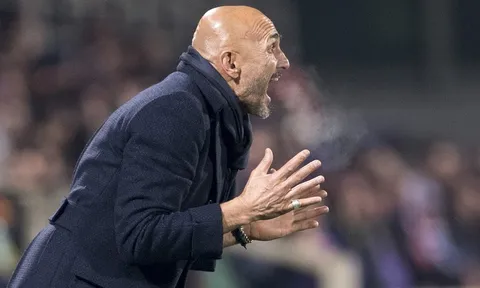 Spalletti: "Ngay cả mẹ tôi cũng biết Inter thiếu trung vệ!"