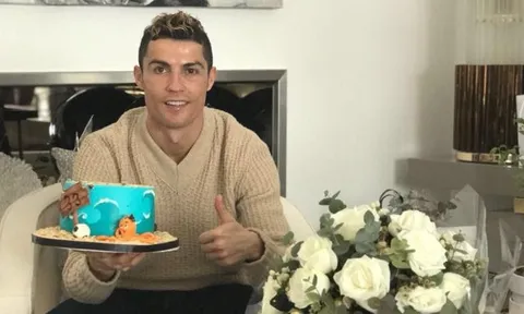 Sau scandal ngoại tình, Ronaldo mừng sinh nhật cô đơn?