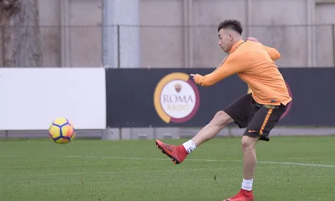 Các chân sút Roma "lên nòng", sẵn sàng đại chiến với Inter