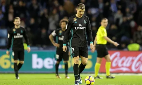Bị "khắc tinh" của Barca cầm hòa, Real giương cờ trắng trong cuộc đua vô địch