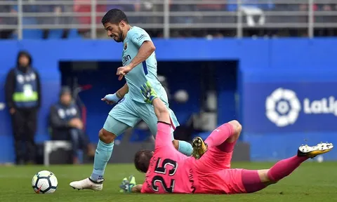 Suarez nổ súng, Barca tìm lại cảm hứng chiến thắng