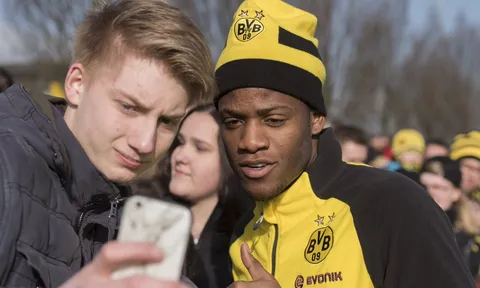 NHM Dortmund phát cuồng vì Batshuayi