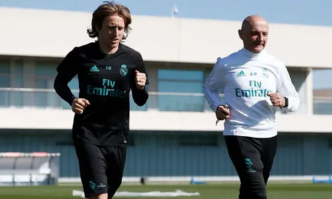 Rời tuyển trở về Madrid, Luka Modric đã dính chấn thương?