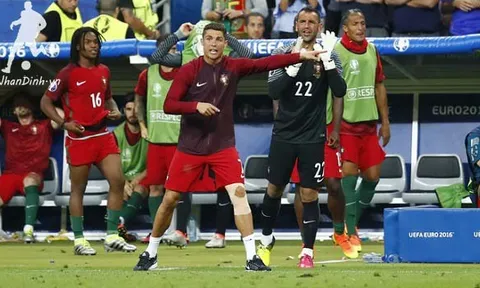 Vừa ra mắt đội bóng mới, Arda Turan liền lao vào tập luyện